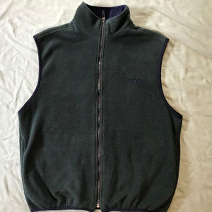 IZOD, Mens Vest, 100 % Polyester, Medium Size,